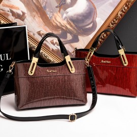 Women'S Luxury Crossbody Bag - Elegant Zipper Closure, Detachable Strap & Golden-Tone Hardware, Burgundy Red Handbag for Everyday, Office, Parties - Durable Painted Finish Women'S Purse, Crossbody Purse, Party Accessory, Sophisticated Accessory, Polyester Lined Interior, Evening Accessory, Vintage Style, Sturdy Construction, Shoulder Bag, Fashion Women